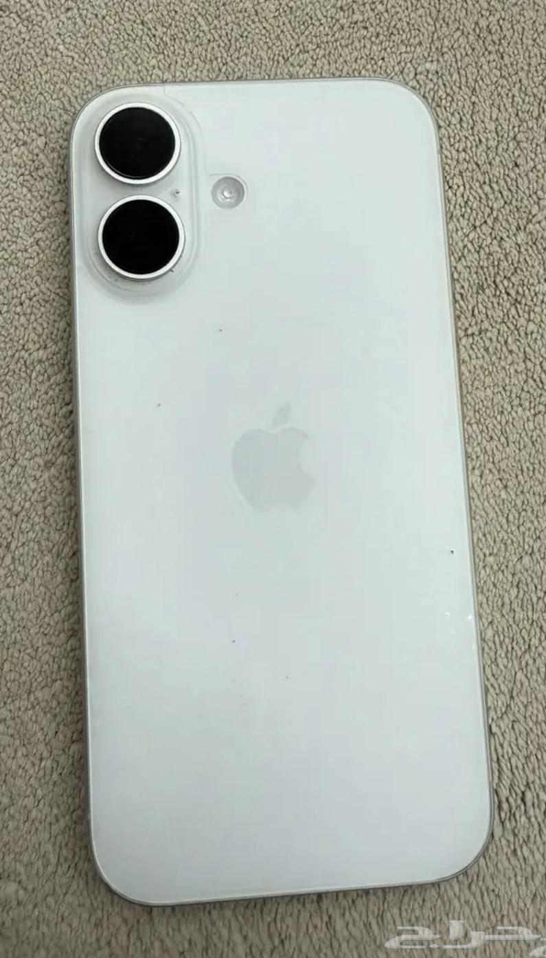 iPhone 16 regular with battery 100, 120 charge cycles64365572130177110