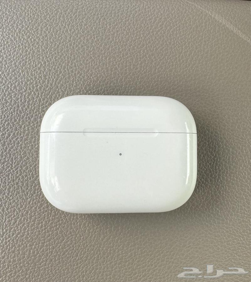 كيس او علبة شحن سماعة ايربودز برو الجيل الاول64368236860803110