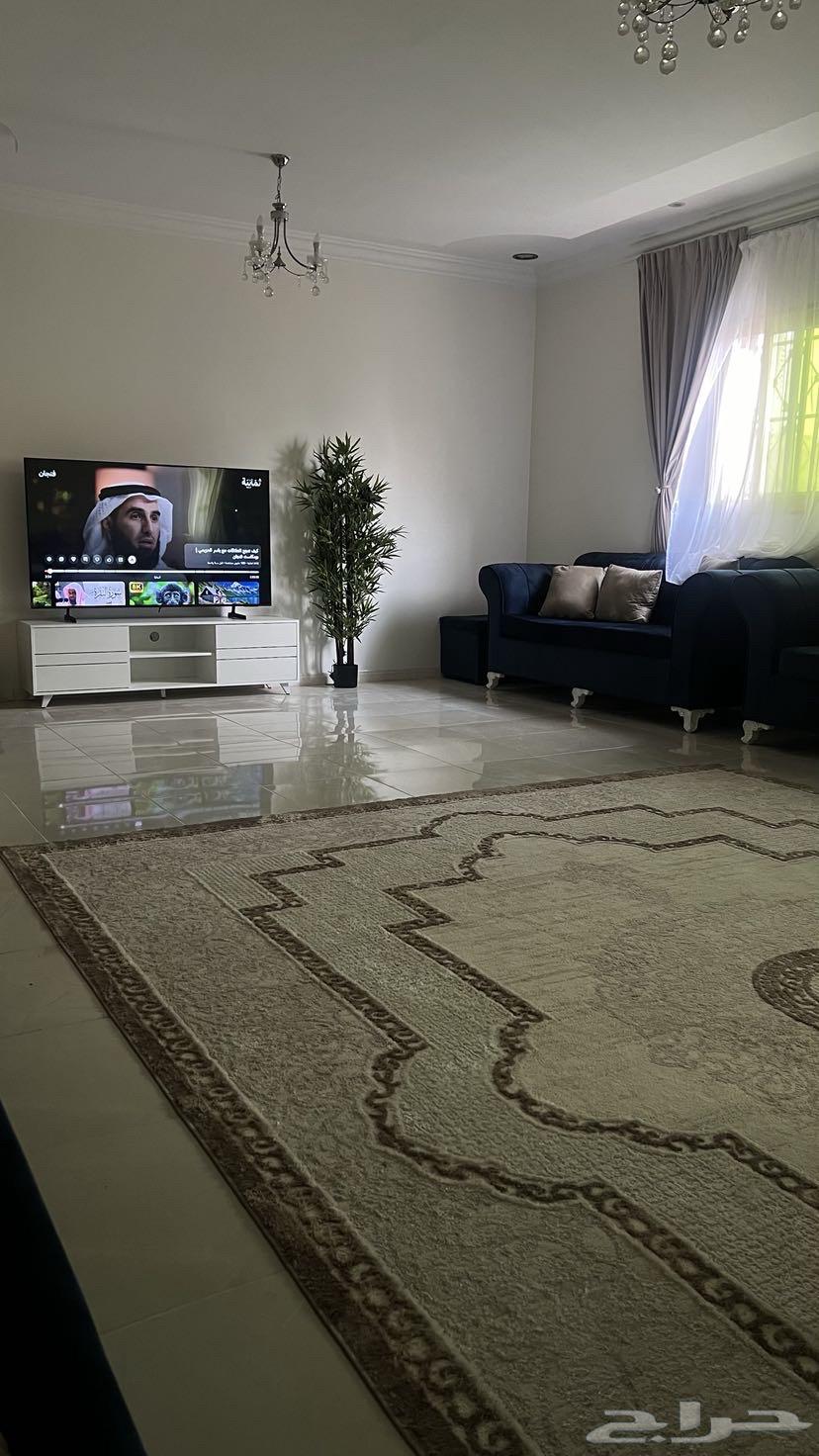 3 كنبات مع الستاير للبيع64372712152578112