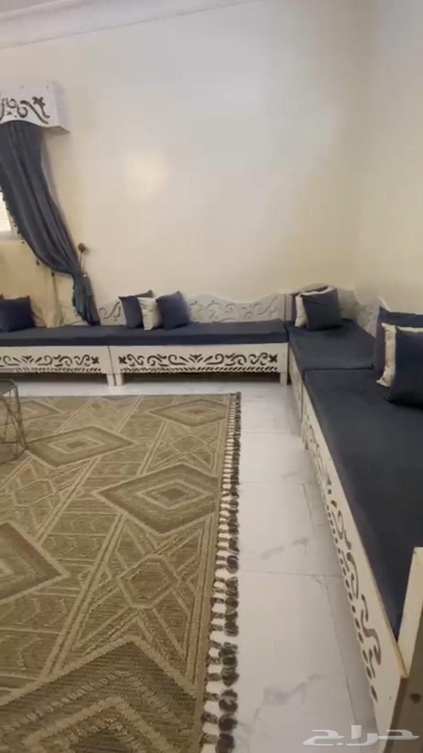 Chairs with tables for sale64369082678530110