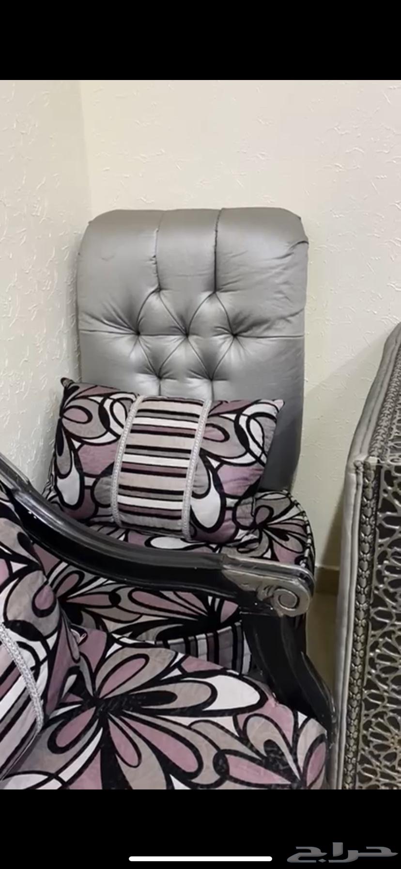 كنب للبيع نظيف64371511646210111