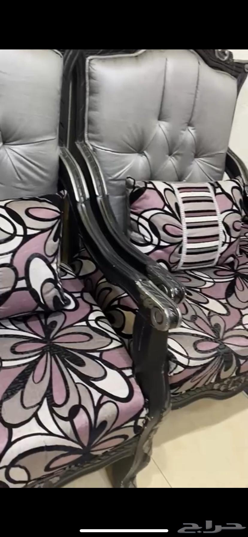 كنب للبيع نظيف64371511646210114