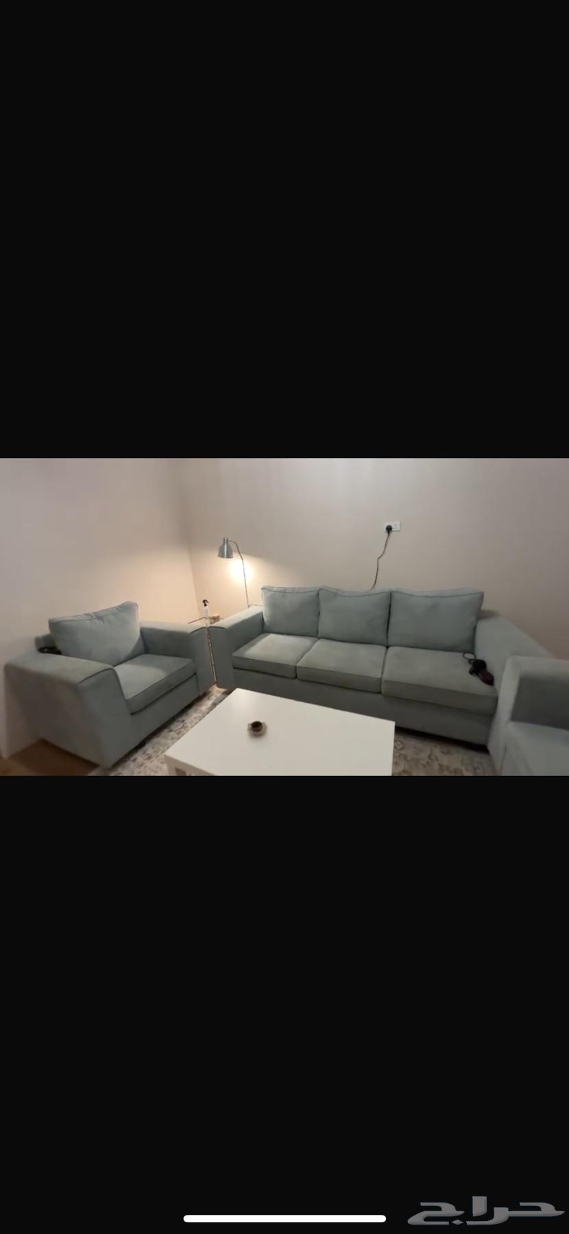 Three-piece upholstered sofa less than a year old for sale, clean64372653394049110