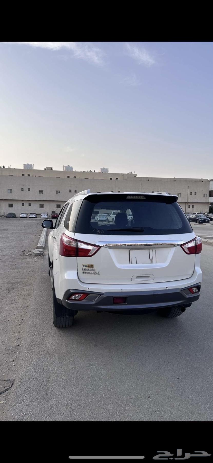 Isuzu MUX without double64513617686019112