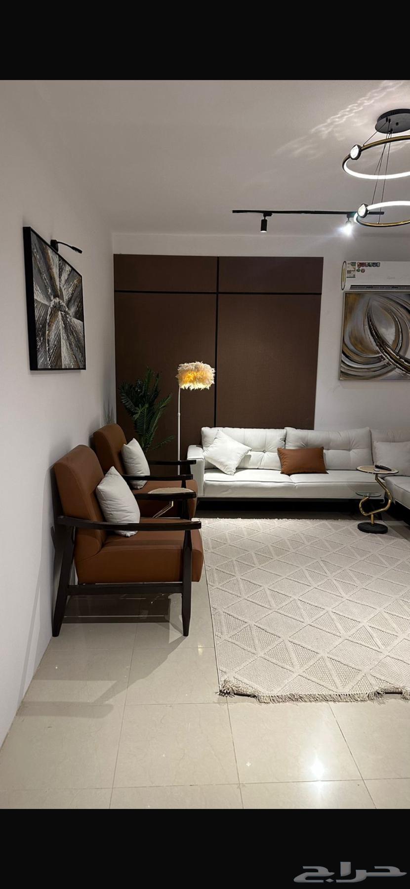 اثاث لبيع مع مكيفات 2 جديده 1864376569591170111