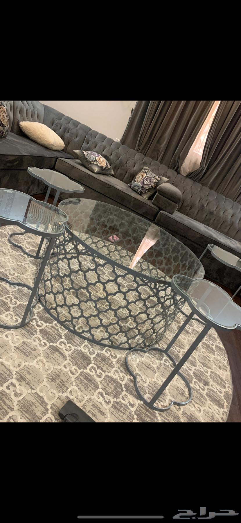 Sofa connected with tables64373356678659110