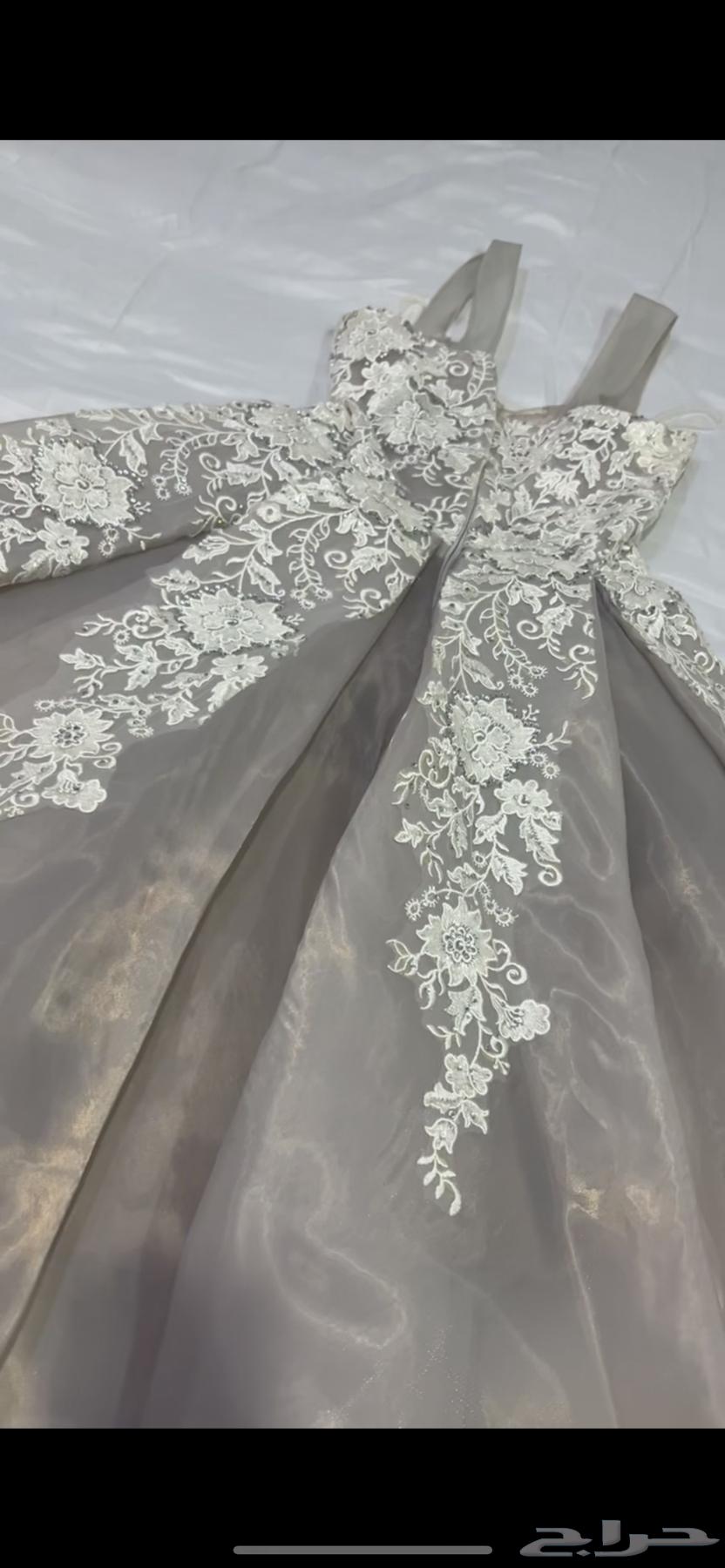 فستان جديد نظيف لبسه وحده سعر الشراء 500 وسعر البيع 30064375304224513111