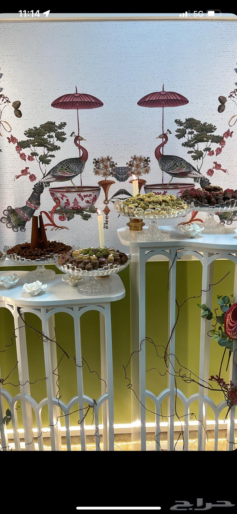 ديكور استقبال مولود مع طاولات خدمه ومدخل وارفف هدايا64362665168642113