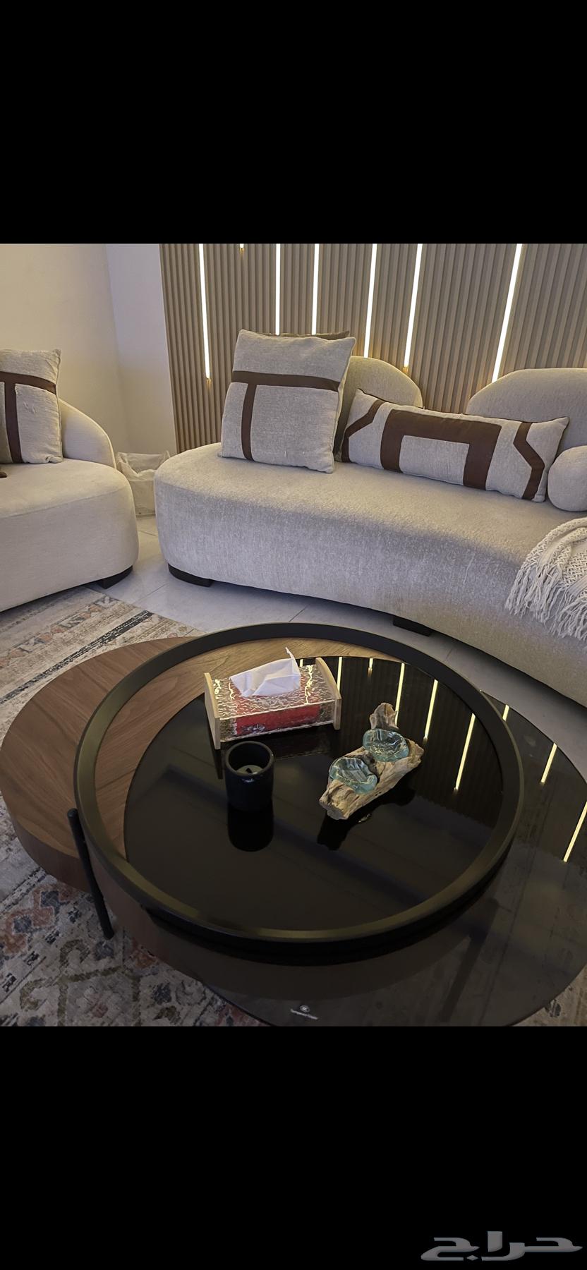 Servant center table64383192174339111