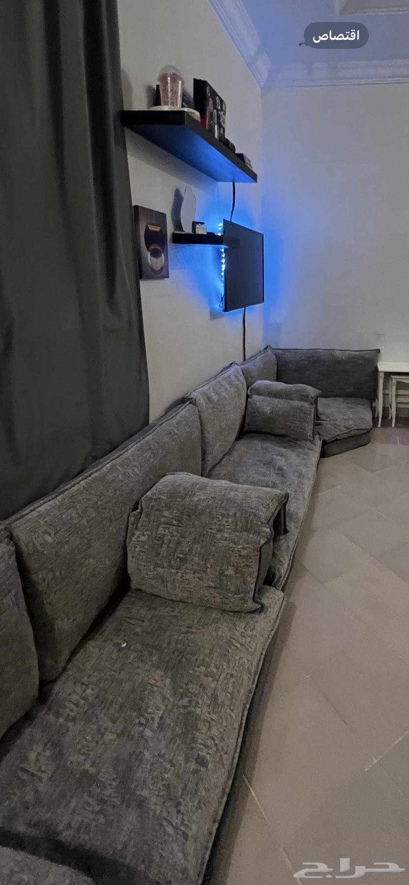 كنب مستخدم نضيف جدا سبب البيع نقلت وما زبط في المكان كويس64363861394307112