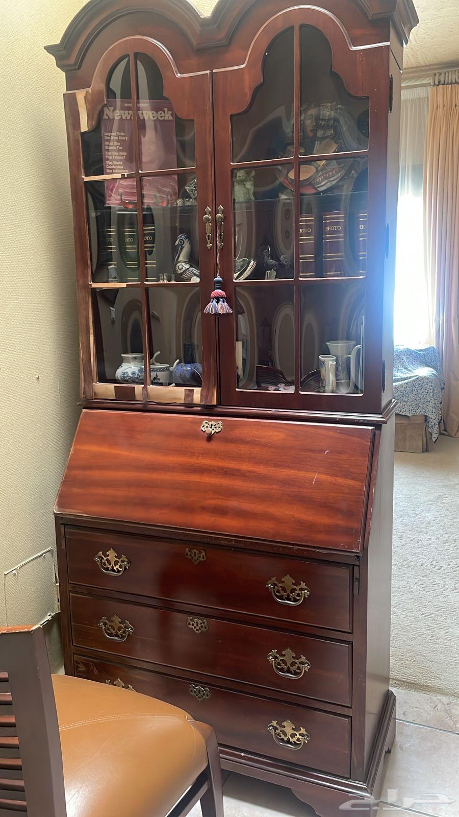 دولاب بطاولة مكتب64368193319297110