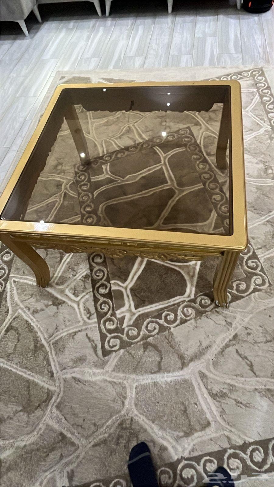 طاولات للبيع64372346100865111