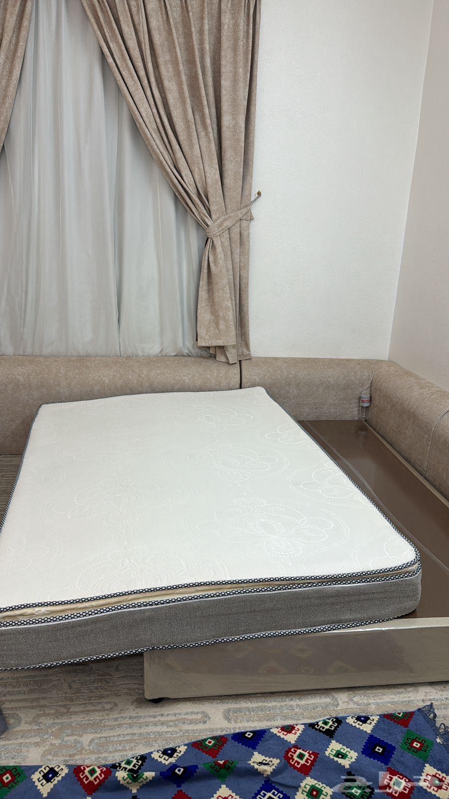 سرير طول 200 x عرض 150 للبيع64369053903235112