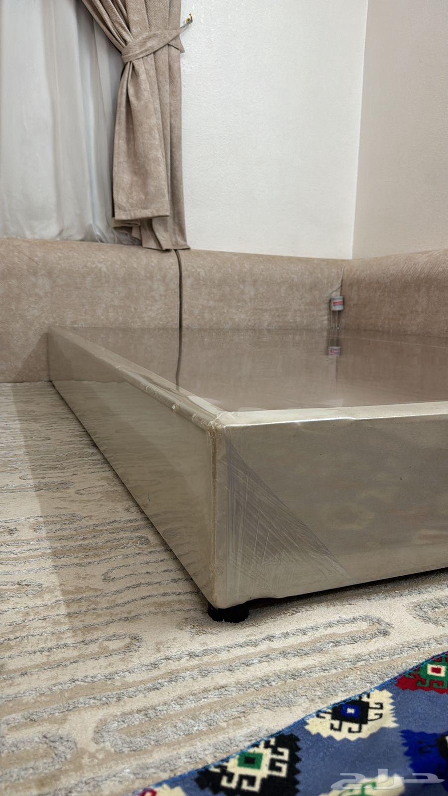 سرير طول 200 x عرض 150 للبيع64369053903235113