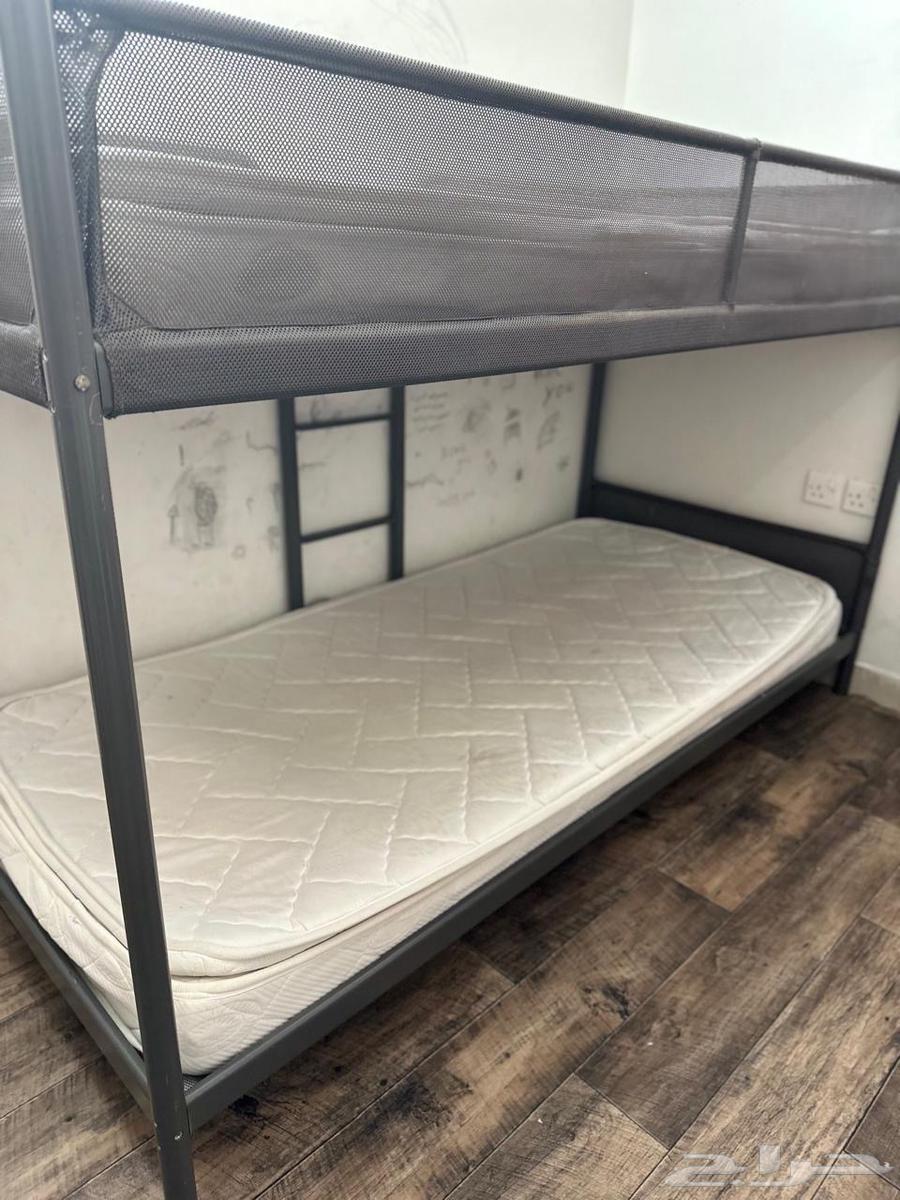 سرير دورين حق ايكيا للبيع مع المرتبه64363130099459110