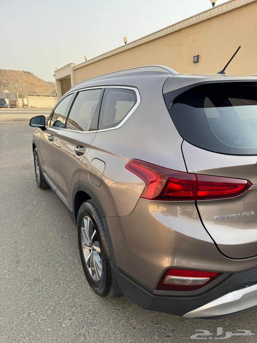 Santa Fe 2019 model, full option, 4-cylinder gasoline63618062196738112