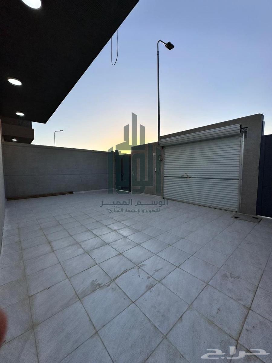 متوفر فلل تمليك على نص ارض بحي الصفا63613873017859111