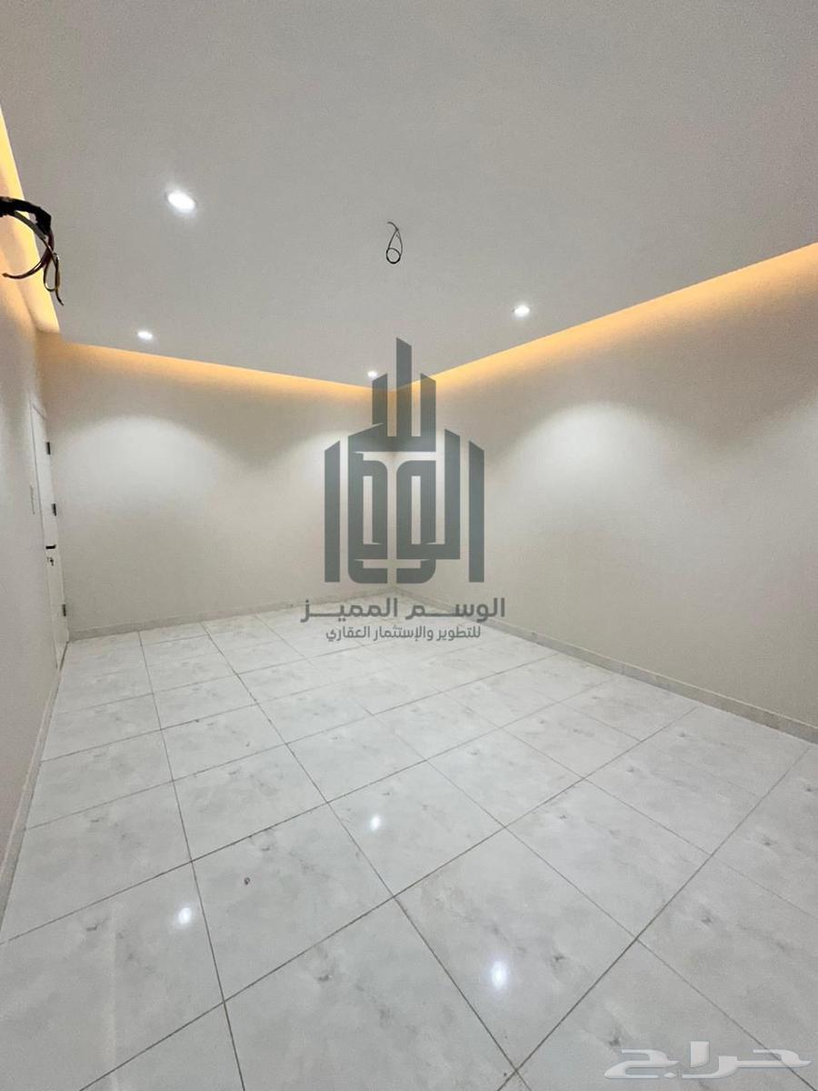 متوفر فلل تمليك على نص ارض بحي الصفا63613873017859113
