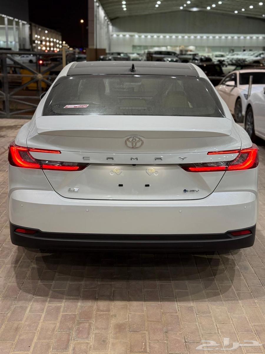 تويوتا كامري ( LE ) نص فل 2025 هايبرد ( 124 ) شامل بطاقه64510817201411112