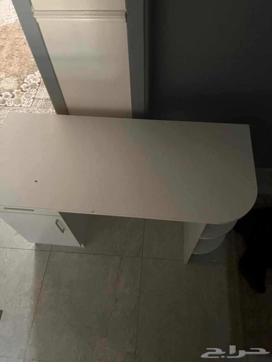 Library, screen, and carpet64362726149507113