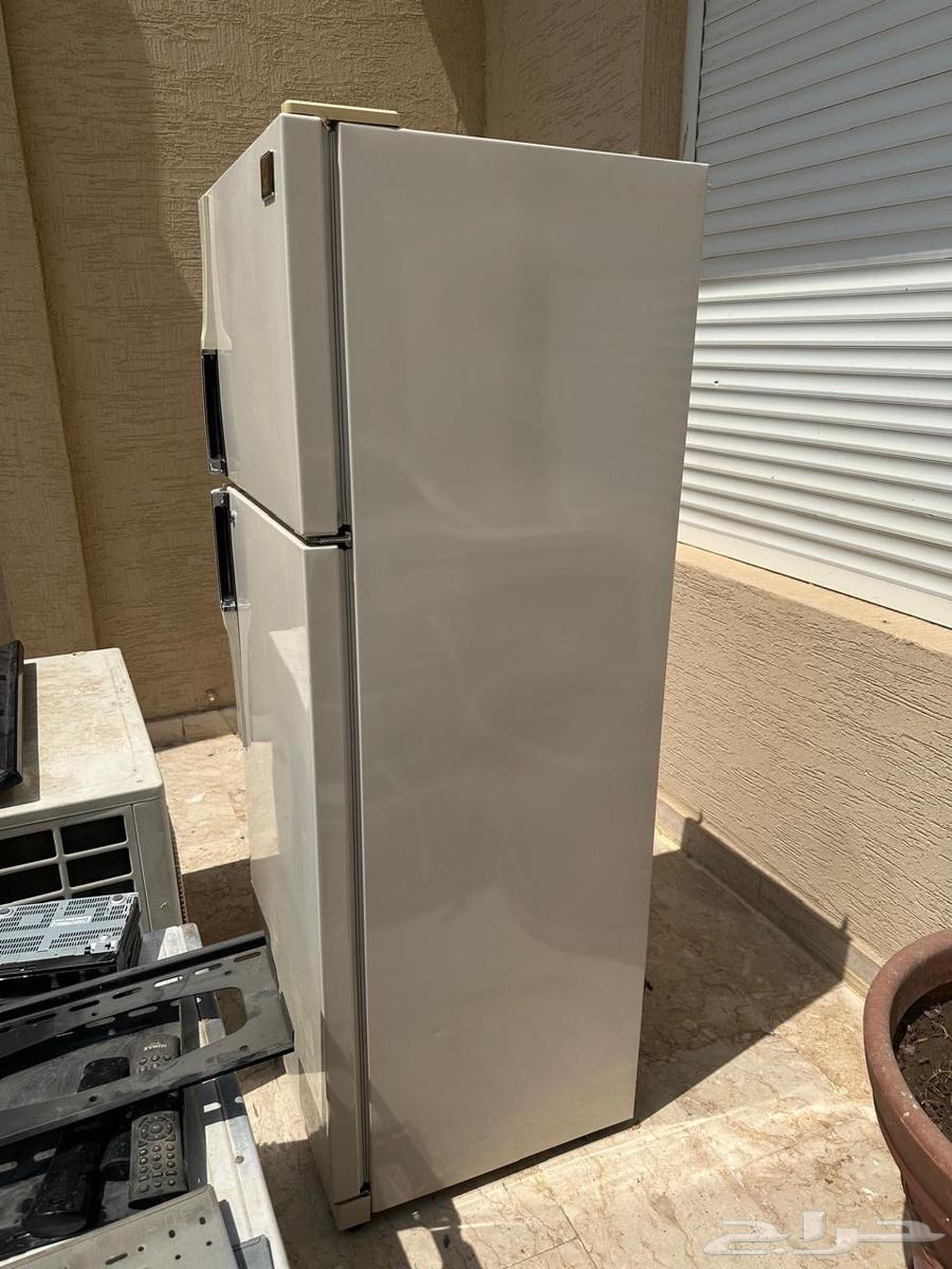 مكيفات وثلاجتين وأجهزه مستعمله للبيع64368032172034111