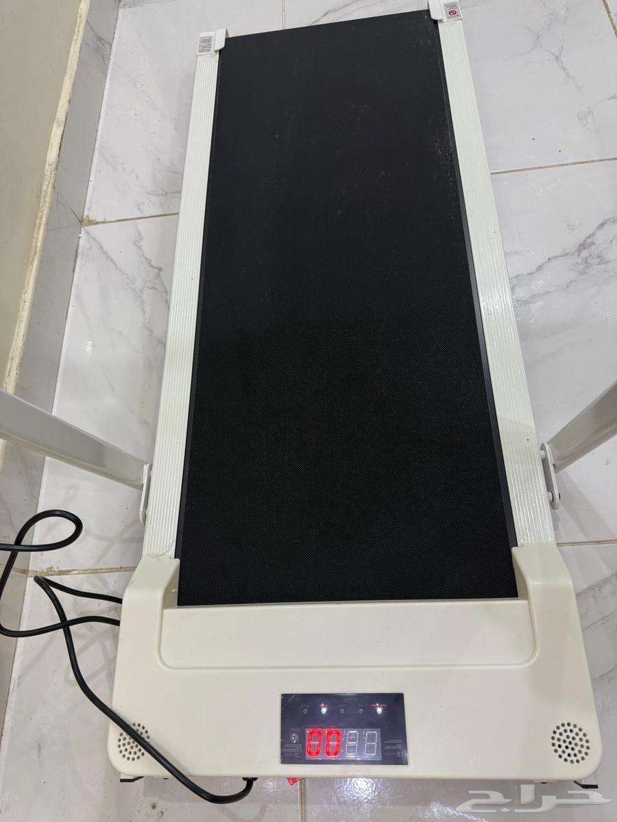 Walk on a new treadmill, same image shown64371162270851111