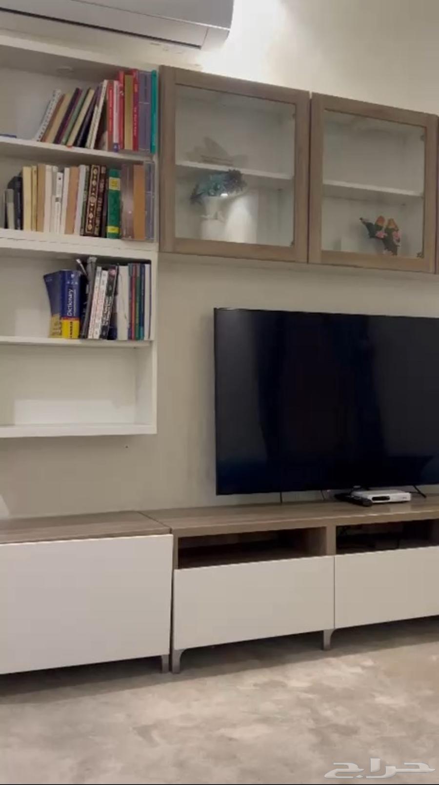 مكتبة تلفزيون ايكيا كاملة مع الرفوف64379399246721110