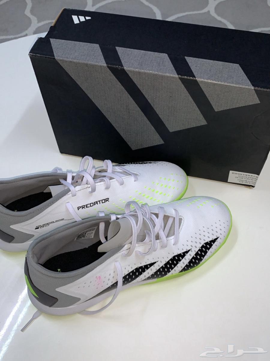جزمة رياضيه اديداس للبيع مقاس 4364388023680514111