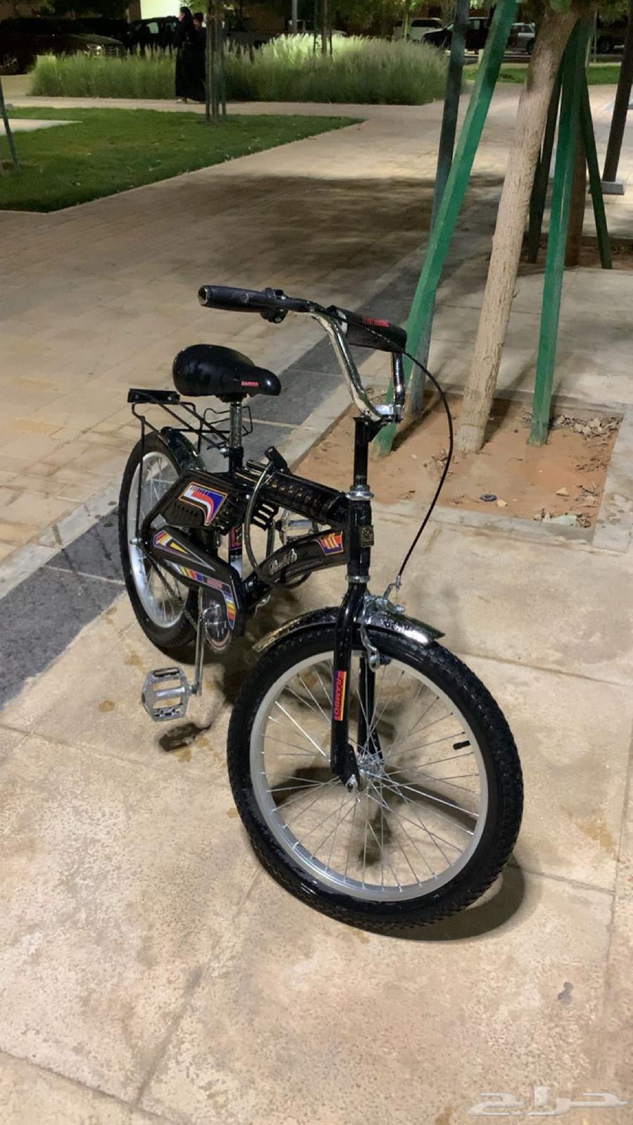 رامبو أسود نضيف ومعه ملتزماته وا فيه حكه وحده بس64390012939905110