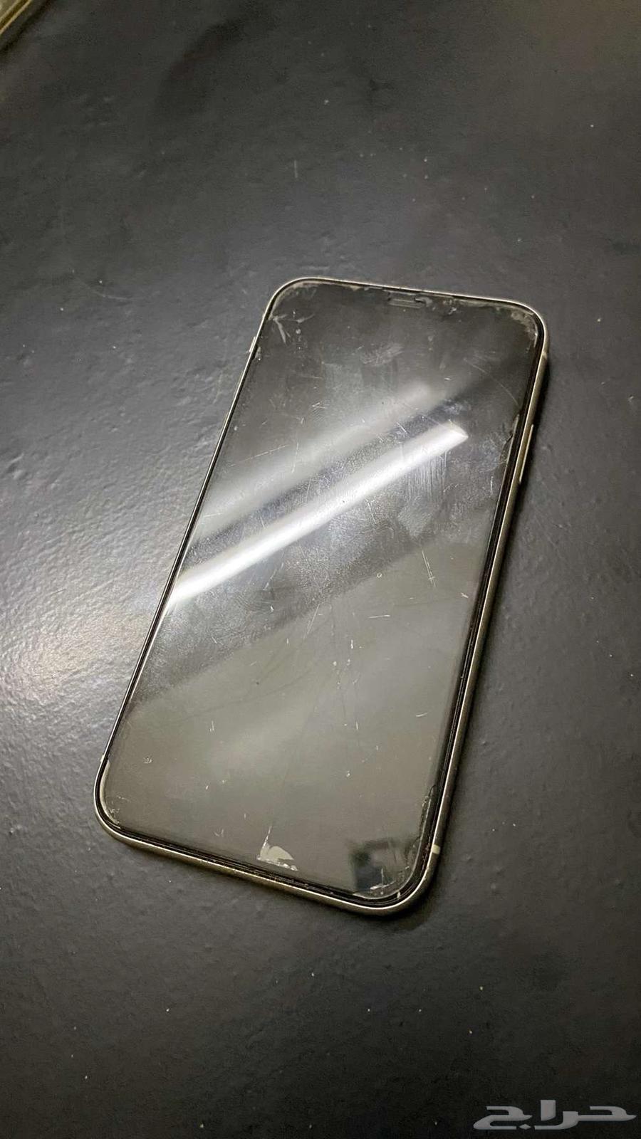 iPhone 11 regular64388176691075111