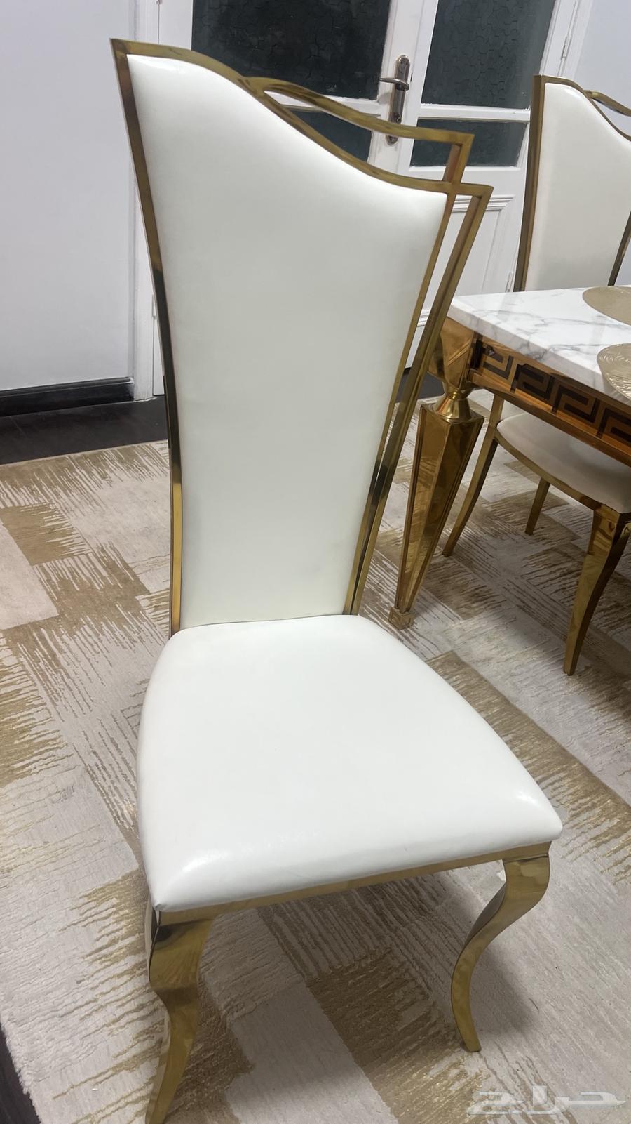 Dining table64382638104833113