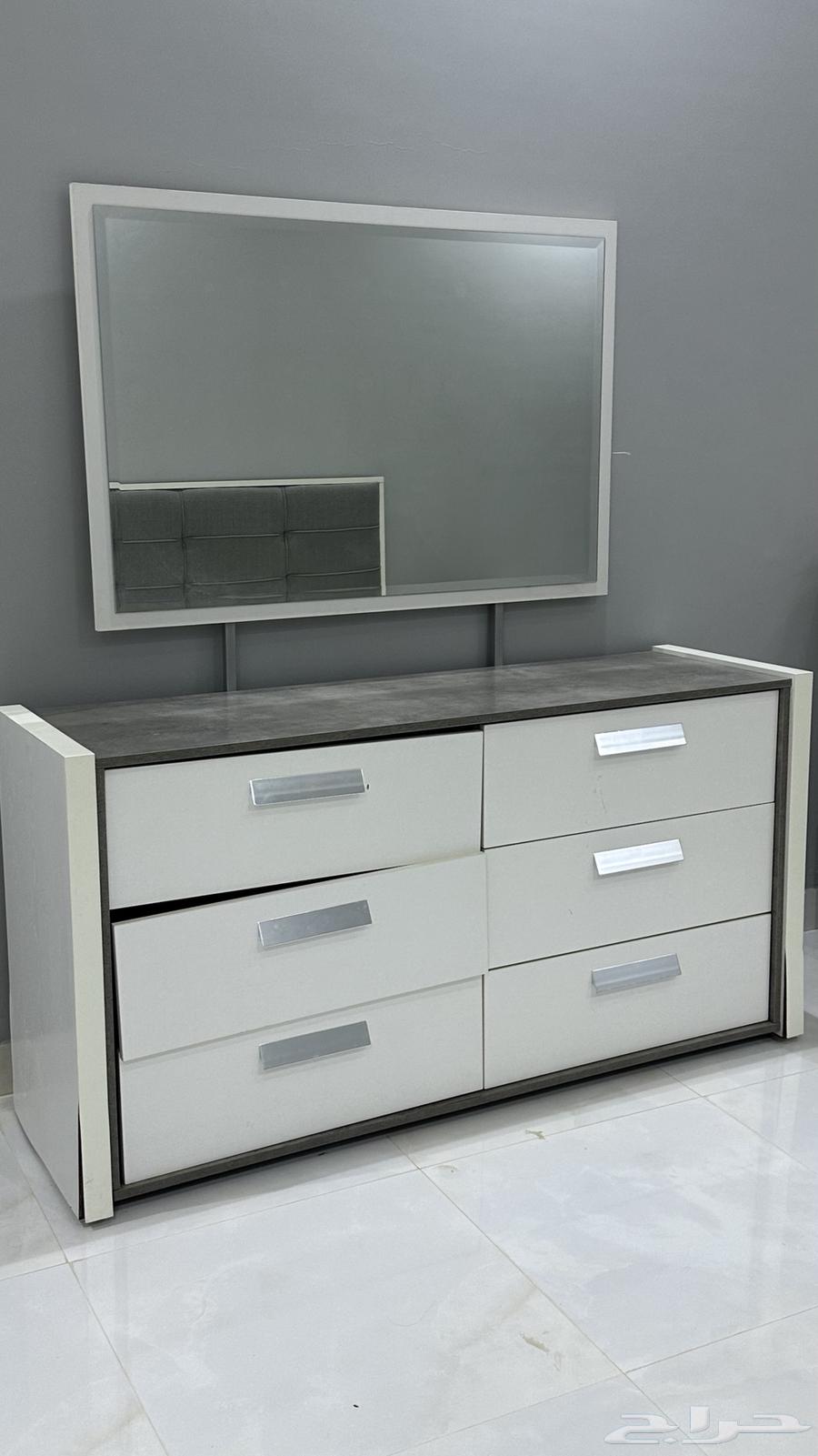 غرفة نوم كامله للبيع64387369187585112