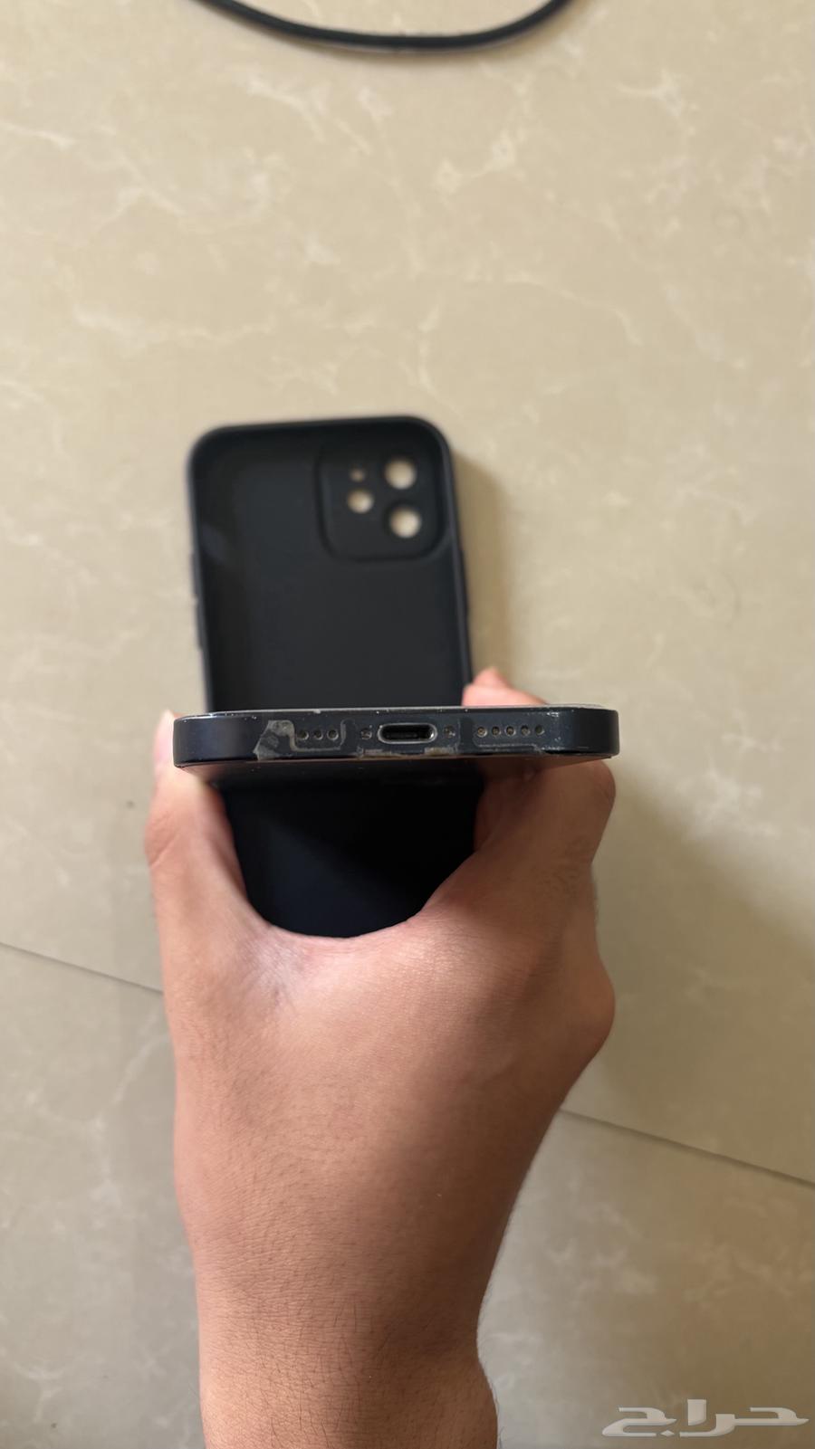 ايفون 12 اسود64380929760385112