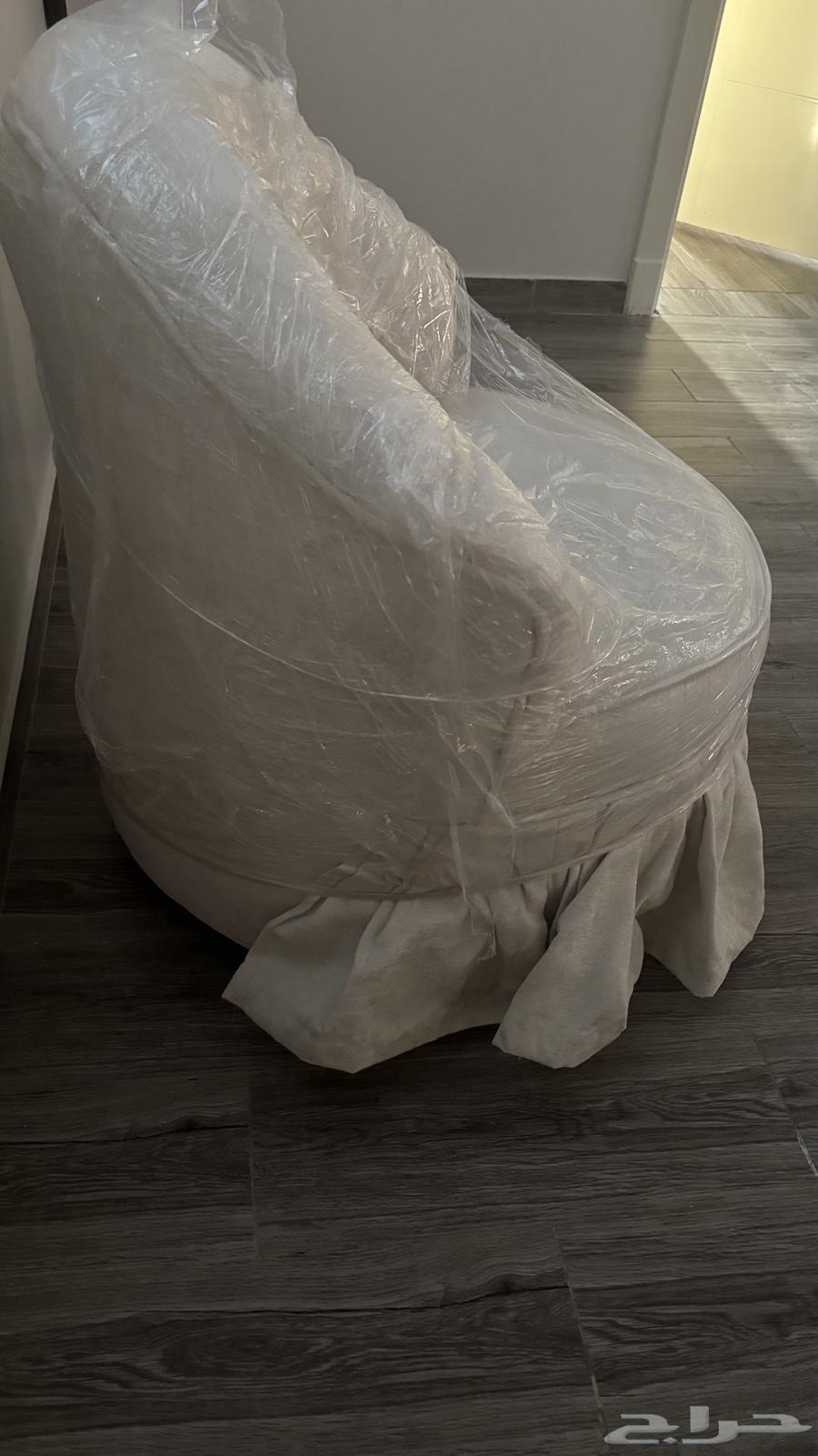 كنبه64389031777411112