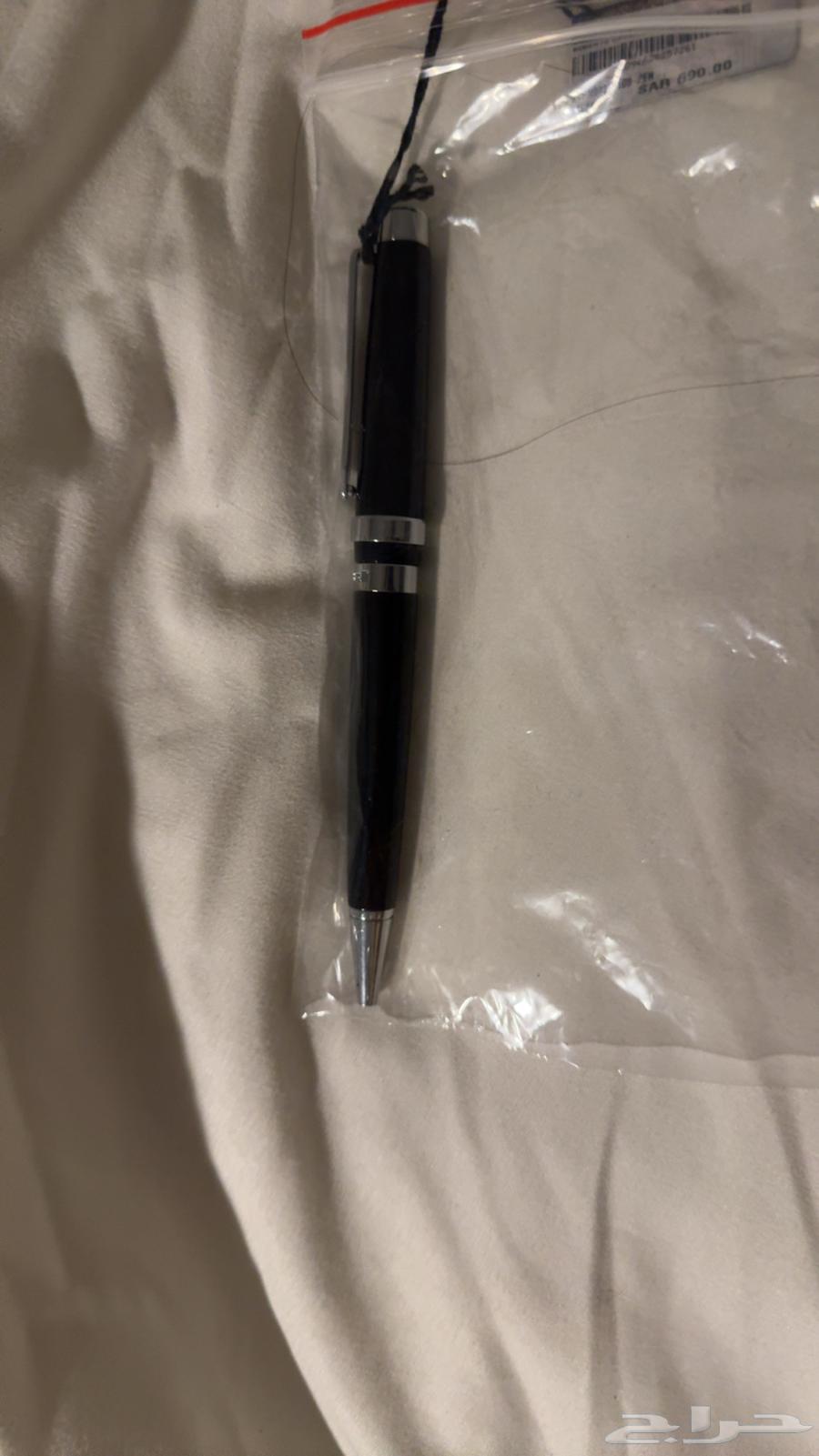 قلم ربرتو كفالي جديد مااستخدم سعره 650 و السوم ب300 ومايقل64378527922818112