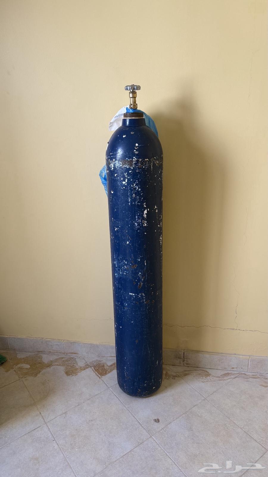 اسطوانة غاز الضاحك او أكسيد النيتروز  N2O64385077384322110