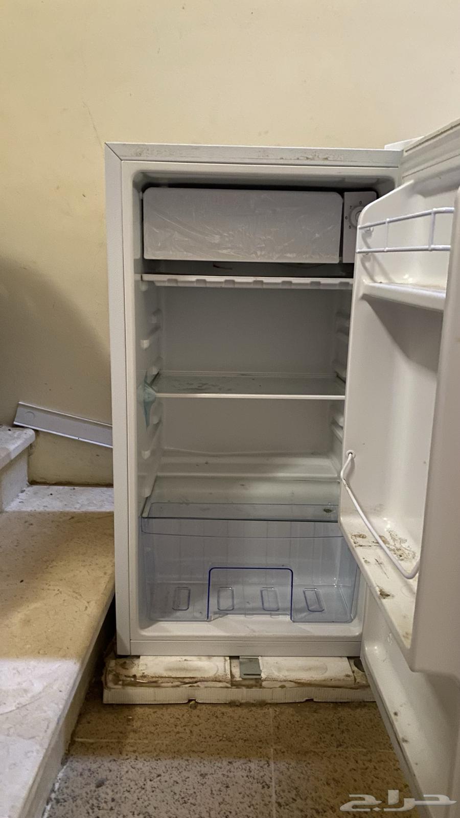 Small MTC refrigerator64379732562817111