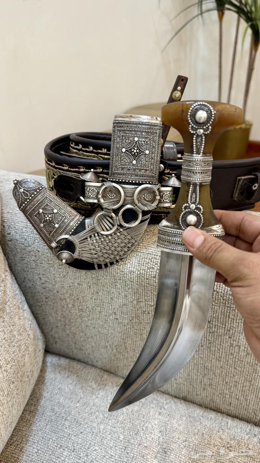 Ancient Zaraf Dagger (Type)64388880756354111