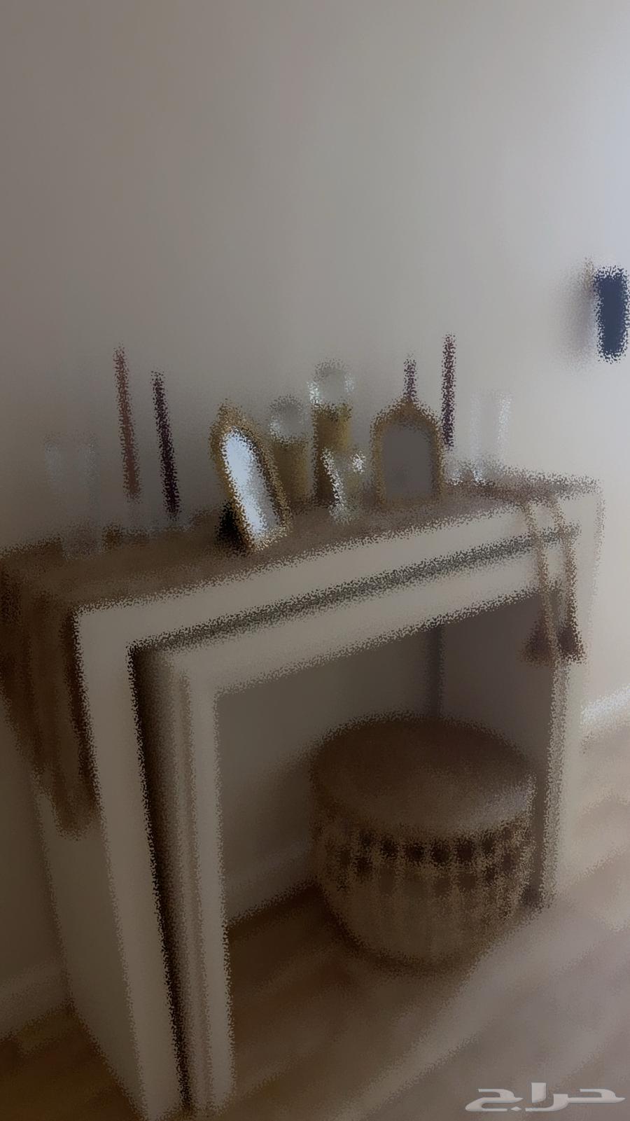 مدخل طاولات ضيافه نظيفه وجديده64380091685635111