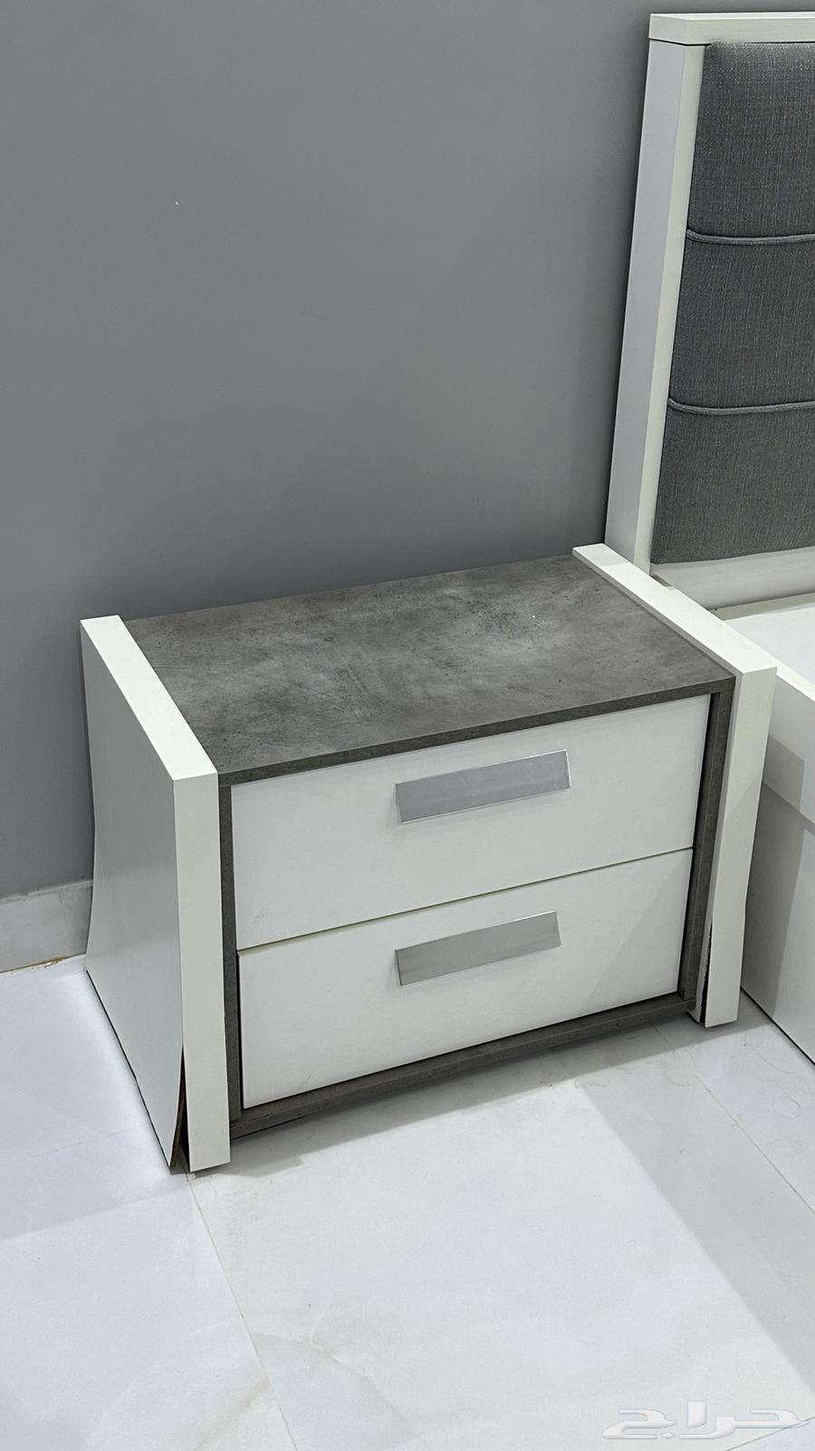 غرفة نوم كامله للبيع64387369187585113