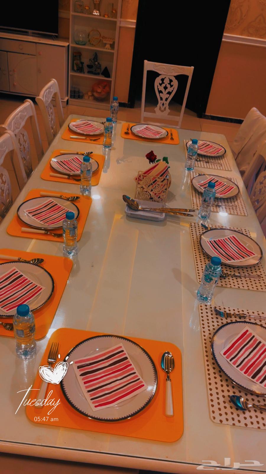 Dining table with 10 chairs64379486942211111