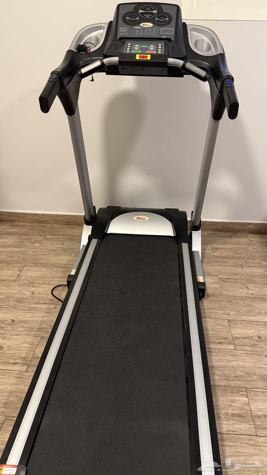 سير مشي كهربائي شبه جديد ماركة Health Care64387787937155110