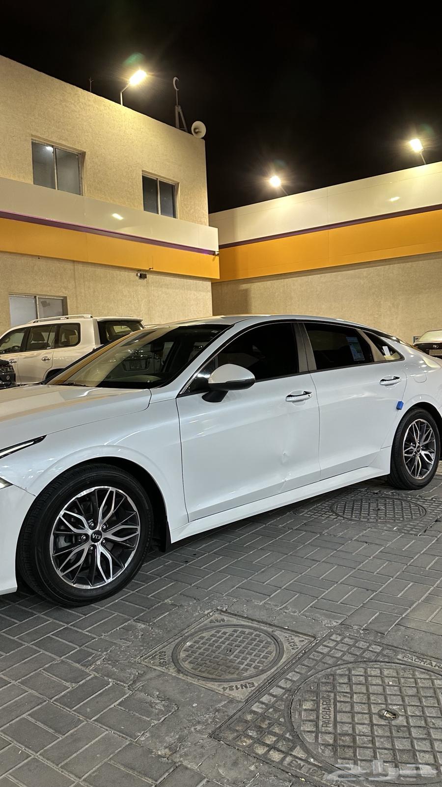 Kia K5 202064537240209922113