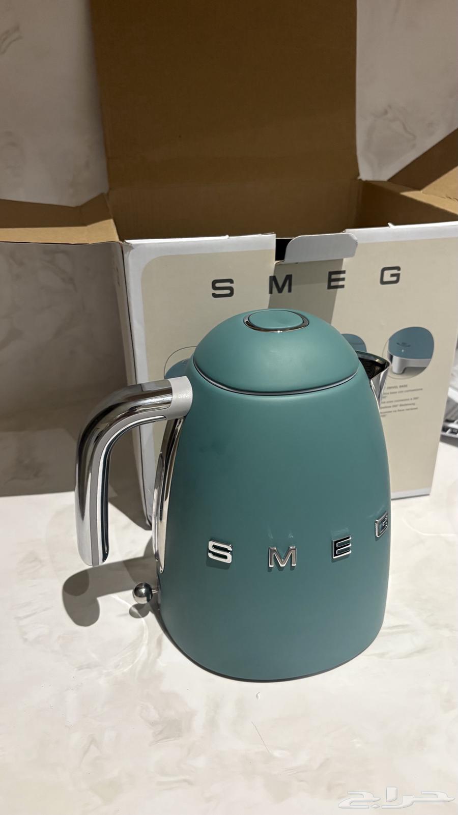 Smeg Kettle with Unique Color64379732496259113