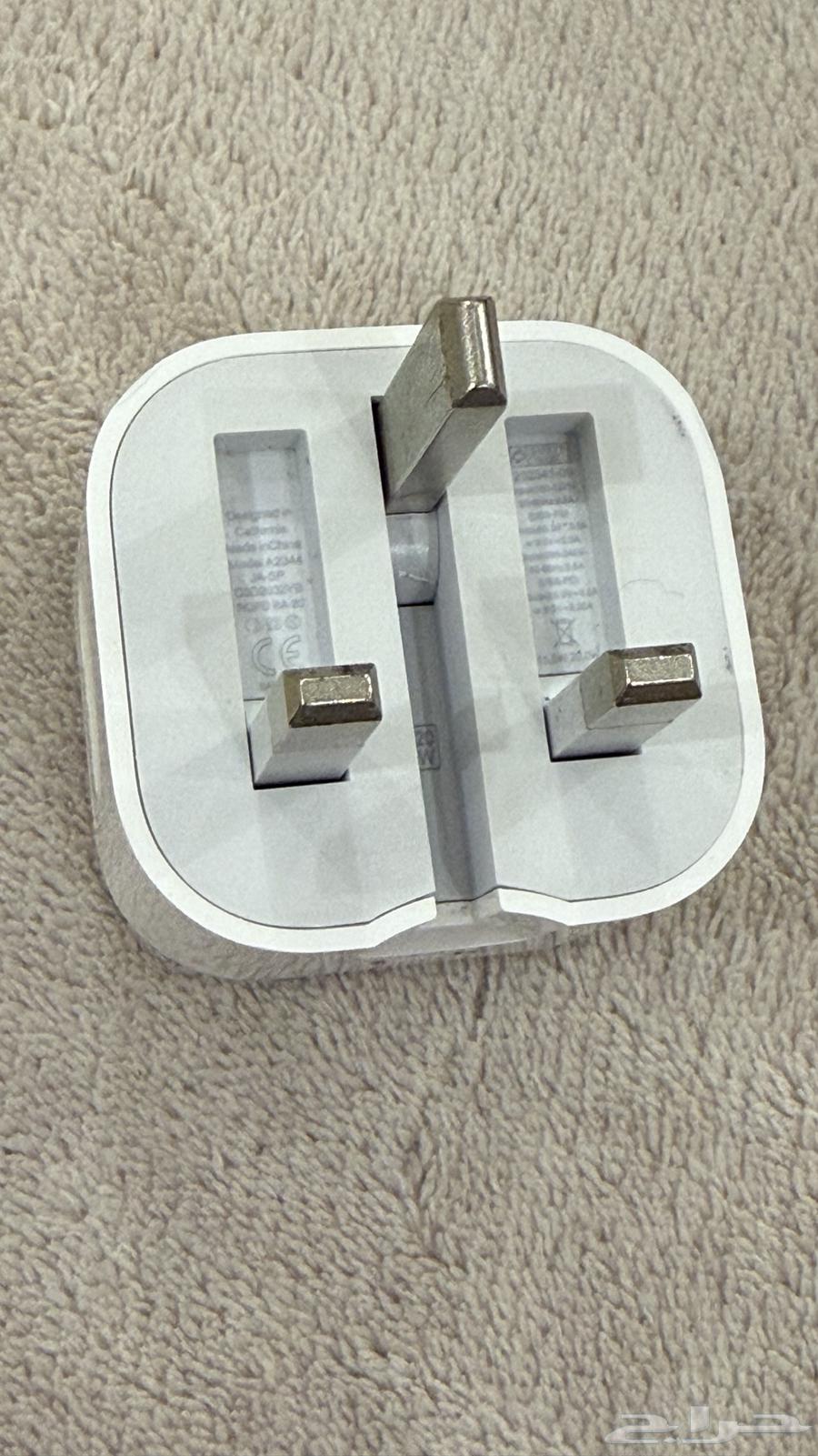 شاحن ايفون 16 للبيع64381589040258112