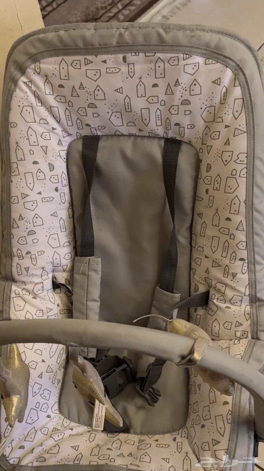 يوجد هزازة اطفال جديدة64381095581827110