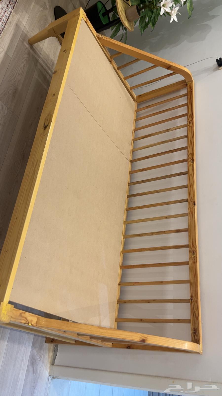 سرير للبيع64385761402371111