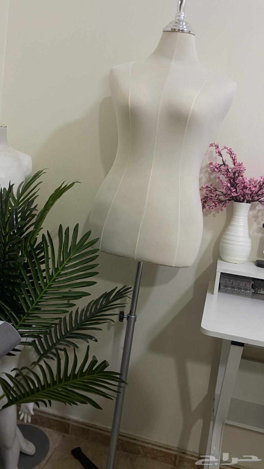 مانيكان نسائي64389183013763113