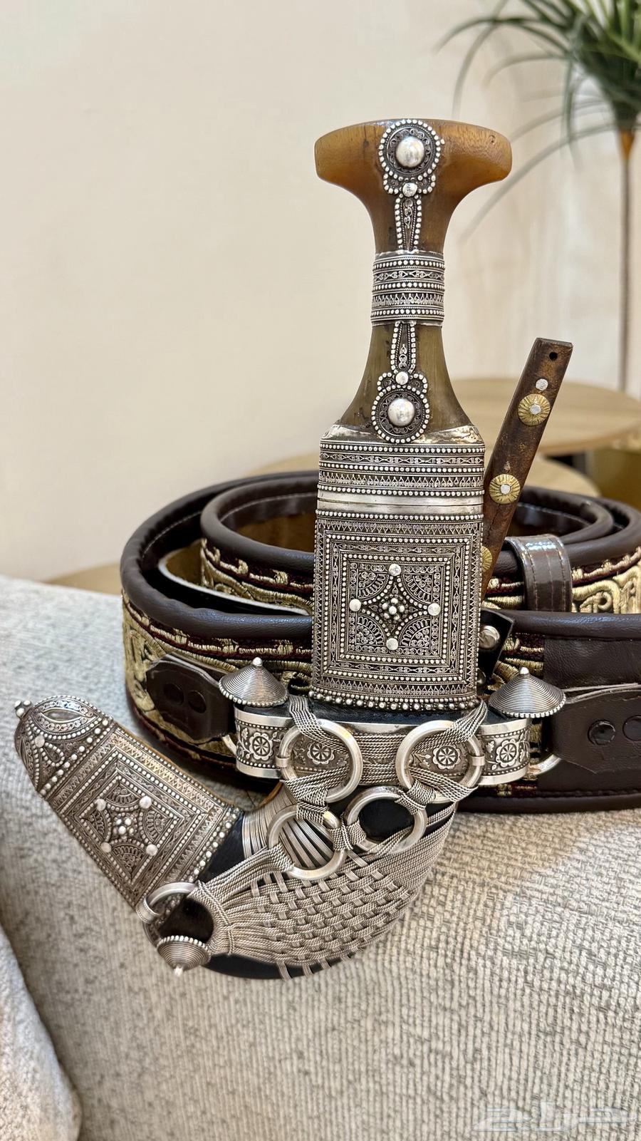 Ancient Zaraf Dagger (Type)64388880756354114