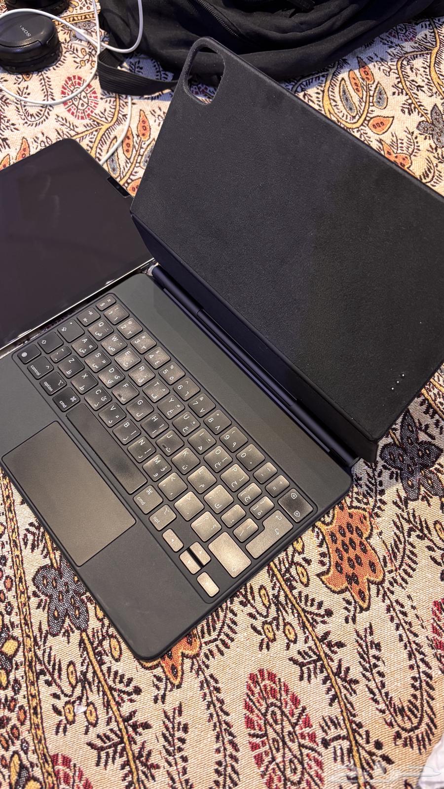 ايباد برو 11 وماجيك كيبورد64379050247171114